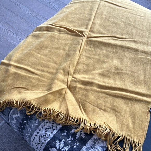 Brand new Vero Moda, mustard scarf great condition - Picture 3 of 5